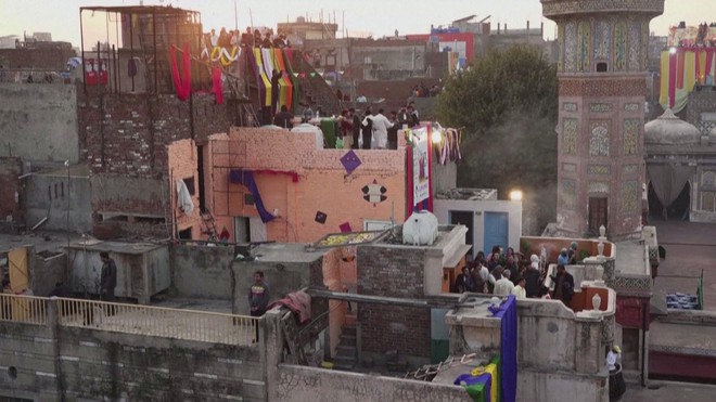 Lễ hội thả diều - biểu tượng văn hóa độc đáo của Pakistan - Ảnh 3.