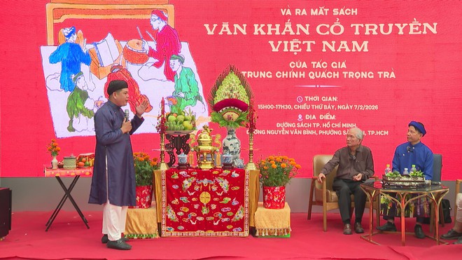 SHCT: "Văn khấn cổ truyền Việt Nam" - Giữ gìn hồn cốt nếp nhà đương đại- Ảnh 5.