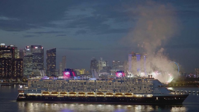 Du thuyền chủ đề Disney khởi hành chuyến đi đầu tiên ở châu Âu - Ảnh 1.