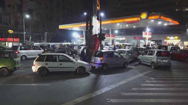 Pakistan áp dụng các biện pháp tiết kiệm năng lượng - Ảnh 4.