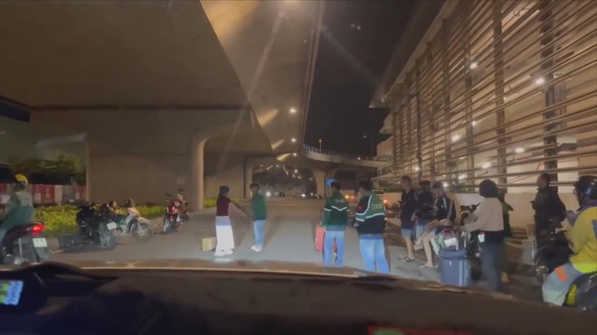 60 Giây ngày 10/3/2026 | Chính phủ giảm thuế nhập khẩu một số mặt hàng xăng dài xuống 0% - Ảnh 4.