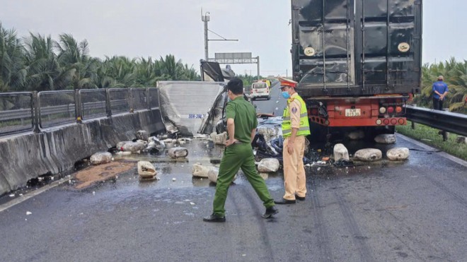 60 Giây ngày 10/3/2026 | Chính phủ giảm thuế nhập khẩu một số mặt hàng xăng dài xuống 0% - Ảnh 2.