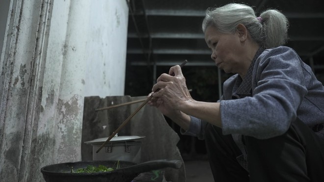 Mái ấm gia đình Việt: Cha mất vì đột tử, ba anh em bật khóc sợ mất mẹ - Ảnh 3.