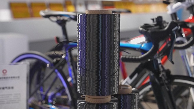 Sợi carbon mảnh hơn tóc, khỏe gấp 10 lần thép- Ảnh 1.