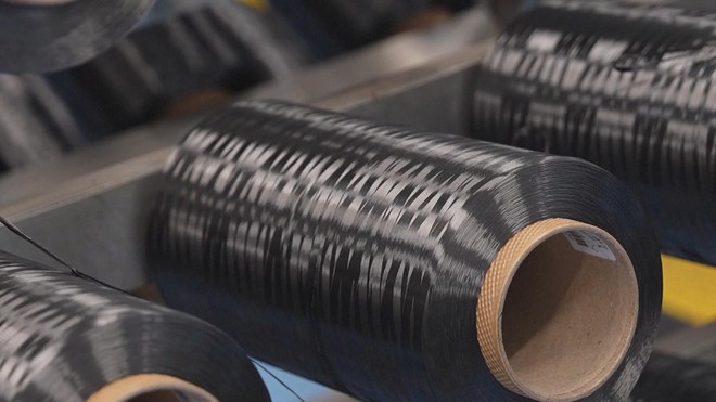 Sợi carbon mảnh hơn tóc, khỏe gấp 10 lần thép- Ảnh 2.
