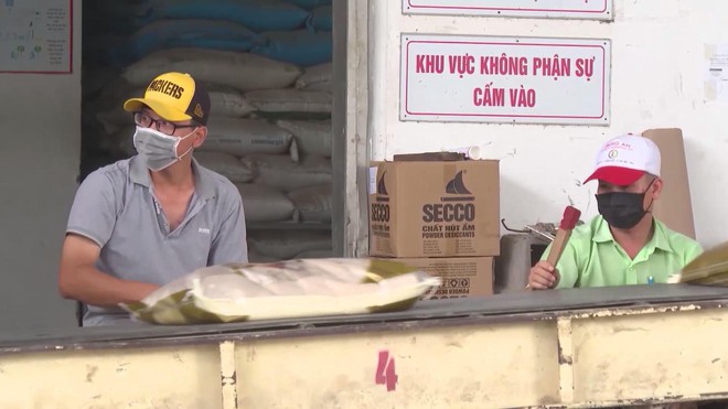 Thủ tướng Chính phủ yêu cầu bảo đảm tiêu thụ lúa hàng hóa cho nông dân - Ảnh 3.