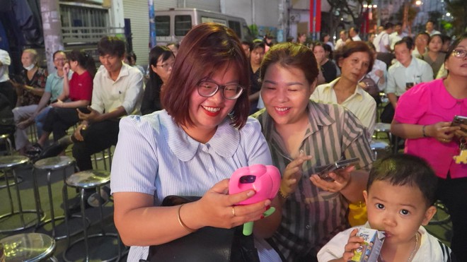 Đêm nghệ thuật "Ngày hội của toàn dân" hướng về ngày bầu cử - Ảnh 6.