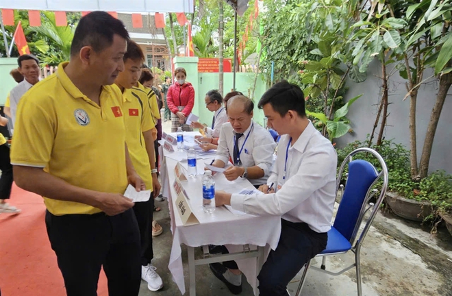 Hàng trăm HLV, VĐV tham gia bầu cử Đại biểu Quốc hội khóa XVI và HĐND các cấp nhiệm kỳ 2026–2031 - Ảnh 7.