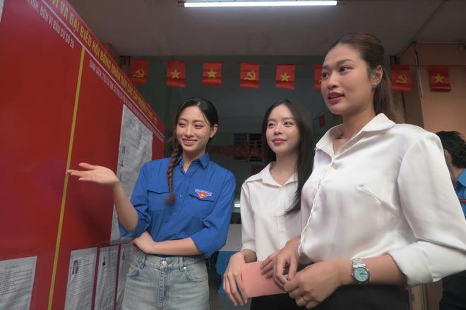 [Trực tiếp] Cầu truyền hình “Ngày hội non sông”: Nhiều gia đình cùng nhau đi bầu - Ảnh 21.