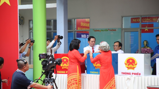 Rộn ràng “Ngày hội non sông” trên thành phố mang tên Bác - Ảnh 31.