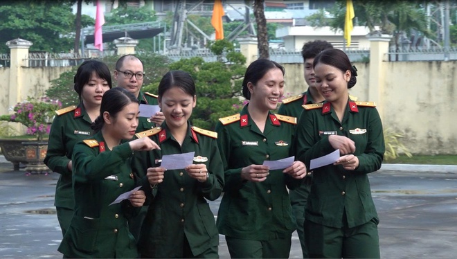 Cán bộ, chiến sĩ Quân khu 5 tích cực tham gia ngày hội bầu cử - Ảnh 4.