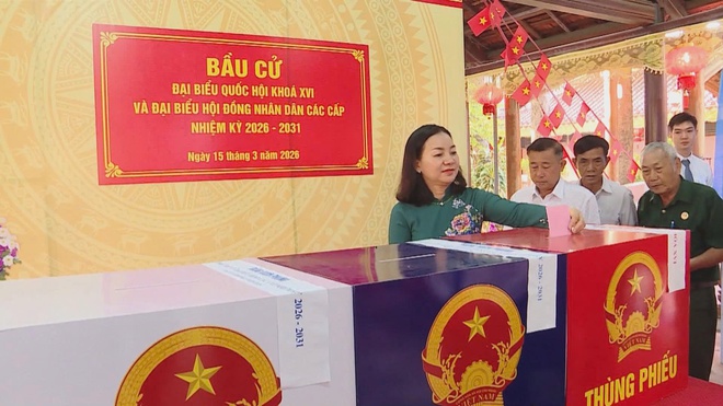 Không khí bầu cử rộn ràng tại khu vực phía Bắc TP. Hồ Chí Minh - Ảnh 4.