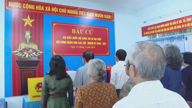 Không khí bầu cử sôi nổi tại các địa phương phía Đông TP. Hồ Chí Minh - Ảnh 6.