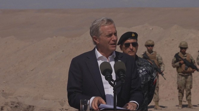 Chile: Xây dựng hệ thống rào chắn ngăn làn sóng nhập cư trái phép - Ảnh 1.