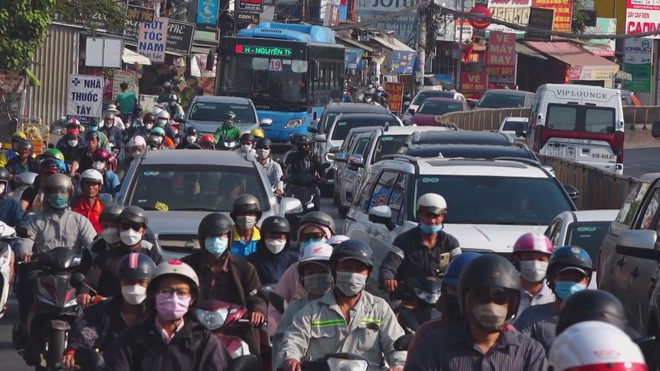 TP. Hồ Chí Minh tăng tốc hoàn thiện dự án mở rộng Quốc lộ 13 - Ảnh 5.