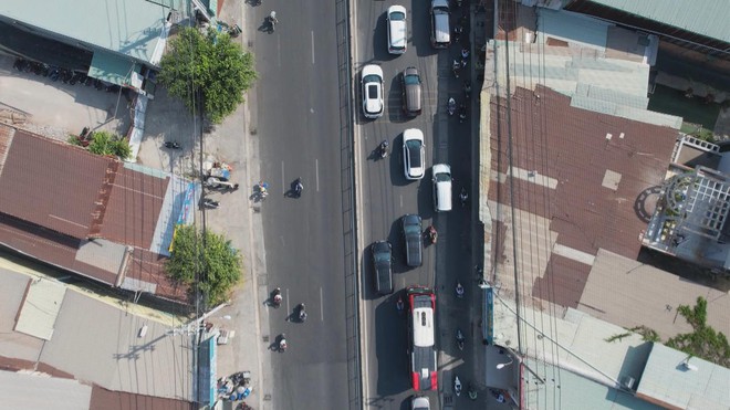 TP. Hồ Chí Minh tăng tốc hoàn thiện dự án mở rộng Quốc lộ 13 - Ảnh 6.