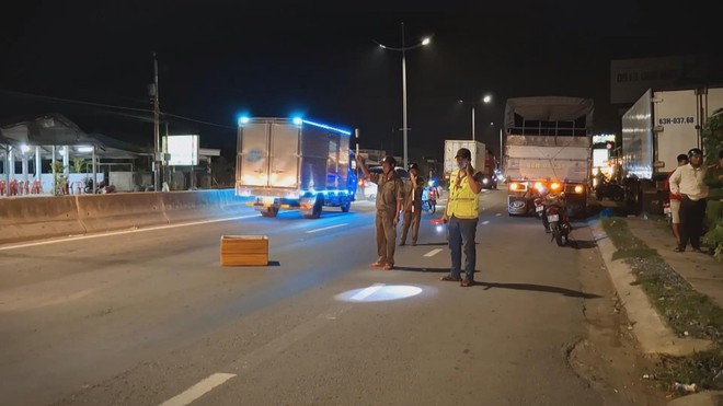 60 Giây ngày 19/3/2026 | Tai nạn giao thông trên đường dẫn cao tốc TP. Hồ Chí Minh - Trung Lương, một người tử vong  - Ảnh 1.