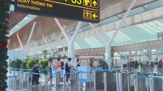 60 Giây ngày 2/3/2026 | Hơn 4.400 khách của hãng bay Trung Đông tại Việt Nam bị ảnh hưởng do xung đột - Ảnh 2.