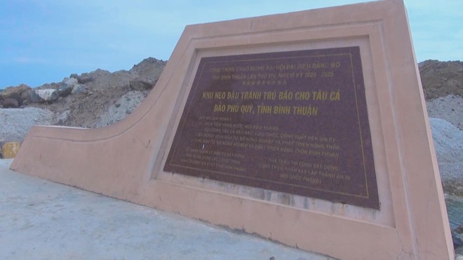 Dự án 446 tỷ đồng tại Phú Quý về đích, góp phần bảo vệ ngư dân và chủ quyền biển đảo - Ảnh 1.