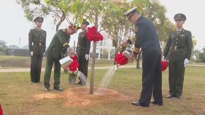 Giao lưu hữu nghị quốc phòng biên giới Việt - Trung lần thứ 10 tại Trung Quốc - Ảnh 5.