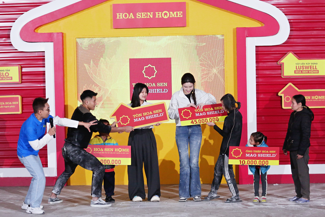 Tập 2 "Mái ấm gia đình Việt" trao hơn 280 triệu đến ba em nhỏ khó khăn - Ảnh 12.