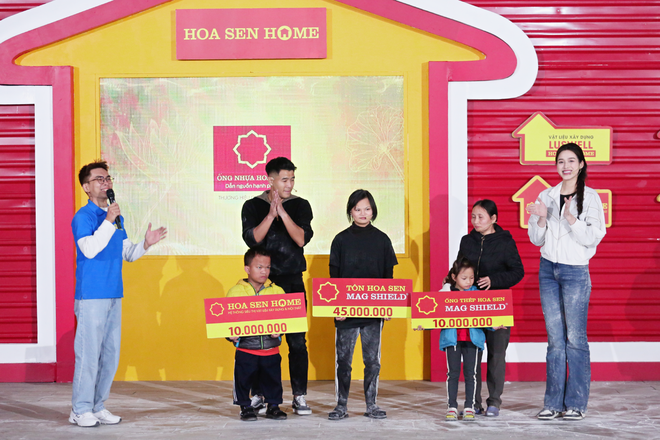 Tập 2 "Mái ấm gia đình Việt" trao hơn 280 triệu đến ba em nhỏ khó khăn - Ảnh 13.