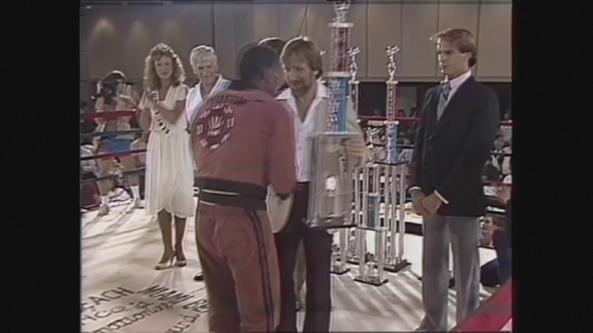 Huyền thoại võ thuật Chuck Norris qua đời ở tuổi 86 - Ảnh 1.