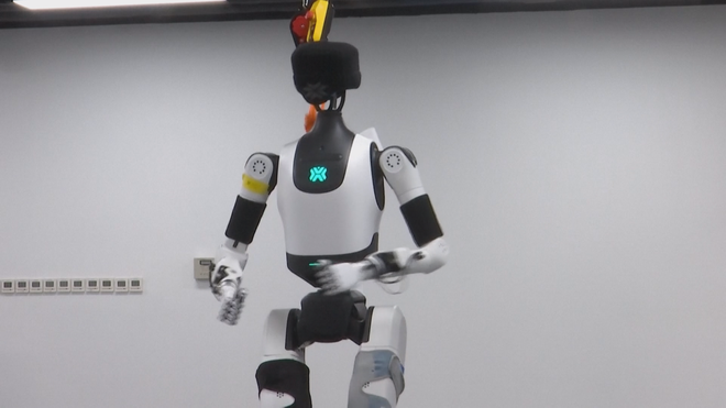 Cận cảnh quy trình kiểm tra robot hình người ở Bắc Kinh (Trung Quốc) - Ảnh 6.