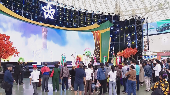 Nghị quyết 80 của Bộ Chính trị: Mở không gian phát triển mới cho văn hóa Việt Nam - Ảnh 3.