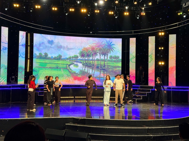 Vầng trăng cổ nhạc 262: Khúc tình ca ngọt ngào trên đồng lúa quê hương- Ảnh 2. Vầng trăng cổ nhạc 262: Khúc tình ca ngọt ngào trên đồng lúa quê hương- Ảnh 2.