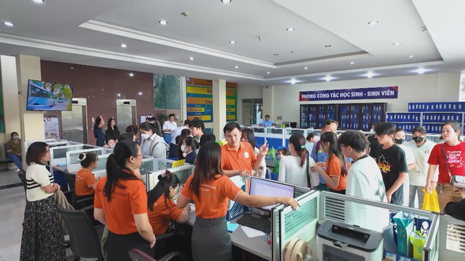 Thời sự HTV ngày 22/3/2026 | Các trường đại học thay đổi thích ứng với quy chế tuyển sinh mới - Ảnh 4.