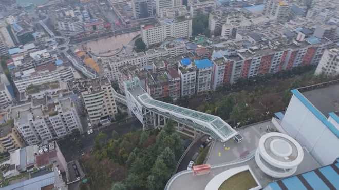 Trung Quốc: Thang cuốn 905 mét lập kỷ lục thang dài nhất thế giới - Ảnh 3.