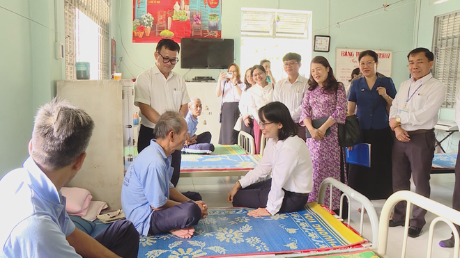 TP. Hồ Chí Minh đẩy mạnh chăm sóc toàn diện đối tượng bảo trợ xã hội- Ảnh 1.