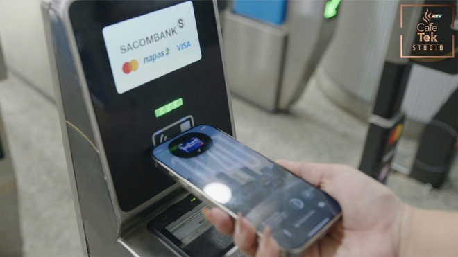 Apple Express ra mắt: Đi metro nhanh hơn, “chạm là qua”, chưa đầy 2 giây soát vé - Ảnh 1.