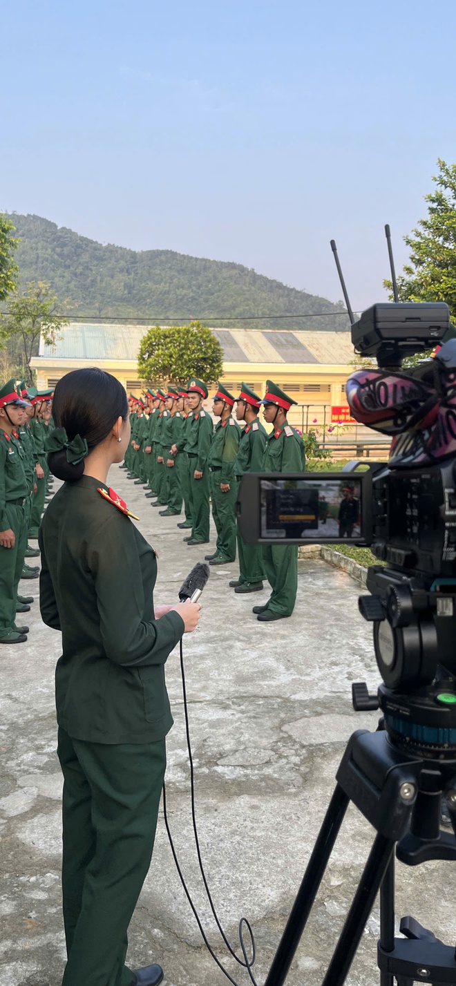 Một ngày rèn luyện của chiến sĩ trẻ tại Trung đoàn 143 - Ảnh 14.