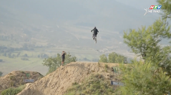  Hấp dẫn sự kiện xe đạp địa hình Darkfest - Ảnh 5.