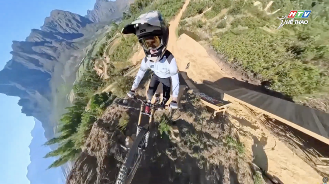  Hấp dẫn sự kiện xe đạp địa hình Darkfest - Ảnh 6.