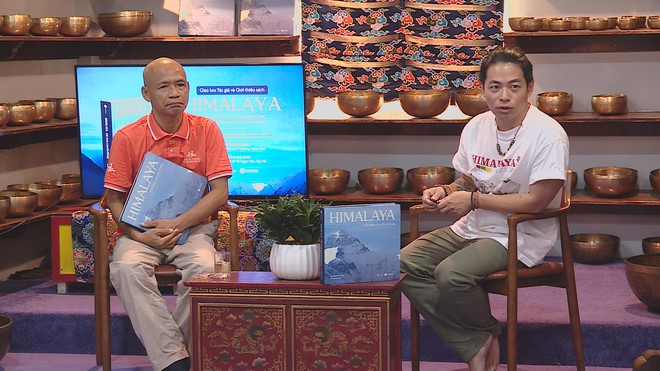 Giải mã sức hút Himalaya qua gần 500 trang sách ảnh "Đất Nước Lửa Khí Không" - Ảnh 3.