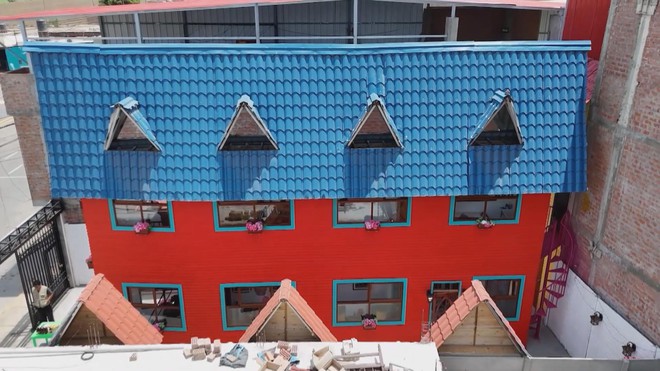 Peru: Ngôi nhà rộng 63 cm muốn lập kỷ lục Guiness - Ảnh 2.