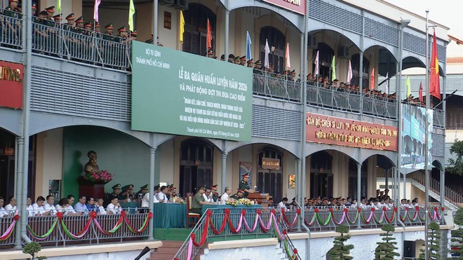 Lực lượng vũ trang TP. Hồ Chí Minh: khí thế quyết tâm trong ngày ra quân huấn luyện 2026 - Ảnh 1.