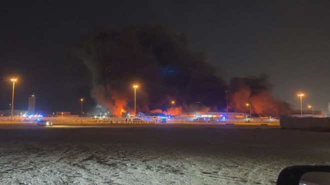 Mỹ: "Vẫn chưa tung ra những đòn nặng nhất" - Ảnh 2.