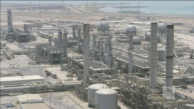 60 Giây ngày 3/3/2026 | Chương trình xe buýt điện đưa đón học sinh đến trường miễn phí - Ảnh 5.