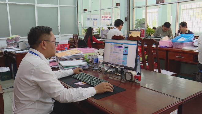 Chuyển đổi số từ cấp cơ sở: Khoảng cách giữa yêu cầu và thực tiễn - Ảnh 3.