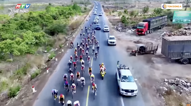 Khởi động Cúp Truyền hình 2026: Đội xe hậu cần ADC Group - “Những người hùng thầm lặng” phía sau tay lái - Ảnh 1.