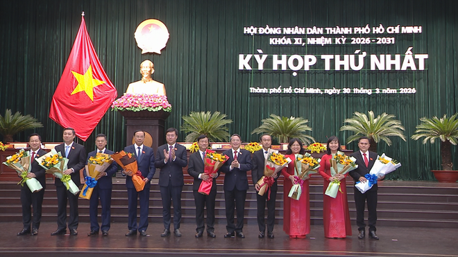TP. Hồ Chí Minh khai mạc Kỳ họp thứ nhất Hội đồng Nhân dân khóa XI, kiện toàn bộ máy lãnh đạo - Ảnh 6.