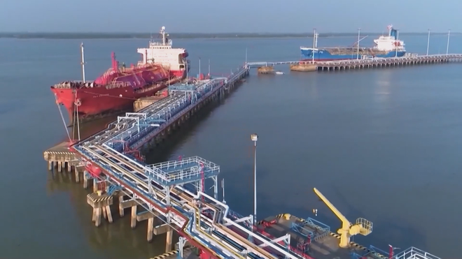 Quyết liệt "hạ nhiệt" giá xăng dầu: Đưa thuế về 0, rót 8.000 tỷ đồng bình ổn thị trường - Ảnh 4.