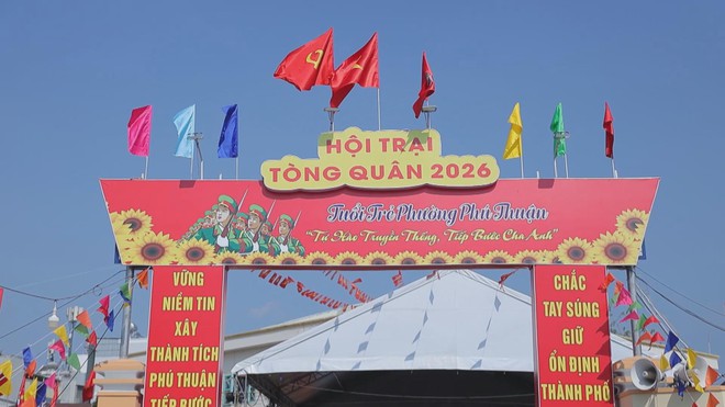 Rộn ràng Ngày hội tòng quân 2026: Tuổi trẻ sẵn sàng lên đường vì Tổ quốc - Ảnh 12.