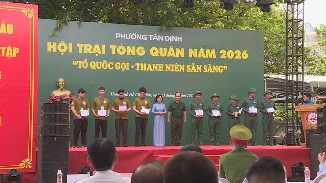 Rộn ràng Ngày hội tòng quân 2026: Tuổi trẻ sẵn sàng lên đường vì Tổ quốc - Ảnh 7.
