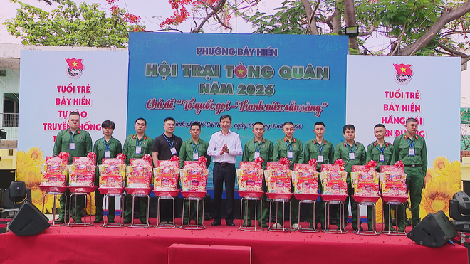 Thời sự trưa HTV ngày 4/3/2026 I Chạy đua thời gian giữ lại đôi chân bệnh nhân 17 tuổi bị tai nạn giao thông - Ảnh 3.