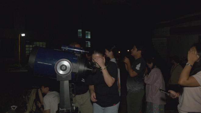 Thế giới quan sát trăng máu đêm 3/3- Ảnh 5.